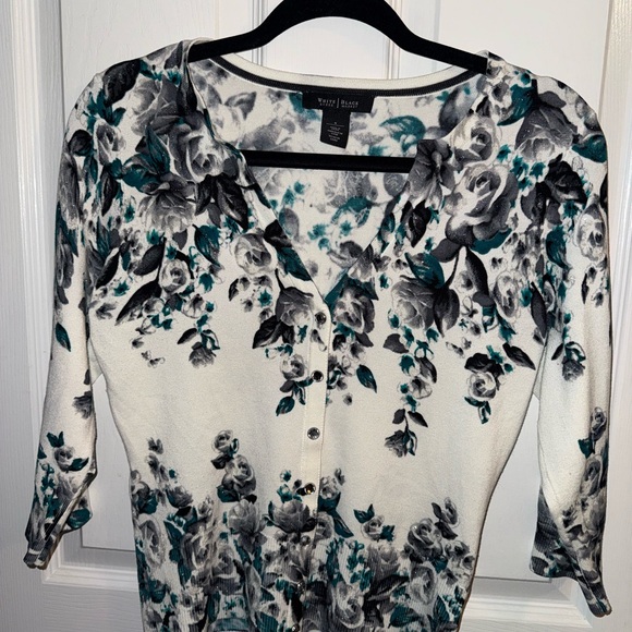 White House Black Market Floral Button-Up Blouse - Picture 2 of 7